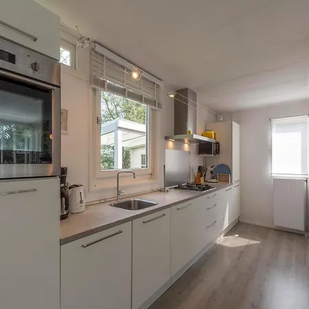 Near Bulb Fields With Garden