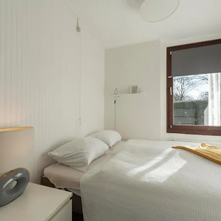 Near Bulb Fields With Garden Casa vacanze Sint Maartensvlotbrug