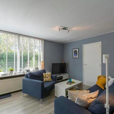 Near Bulb Fields With Garden * Sint Maartensvlotbrug