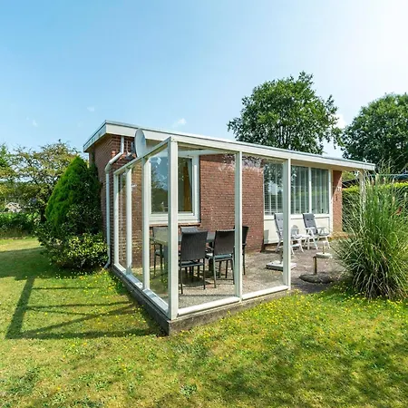 Feriehus Near Bulb Fields With Garden Sint Maartensvlotbrug