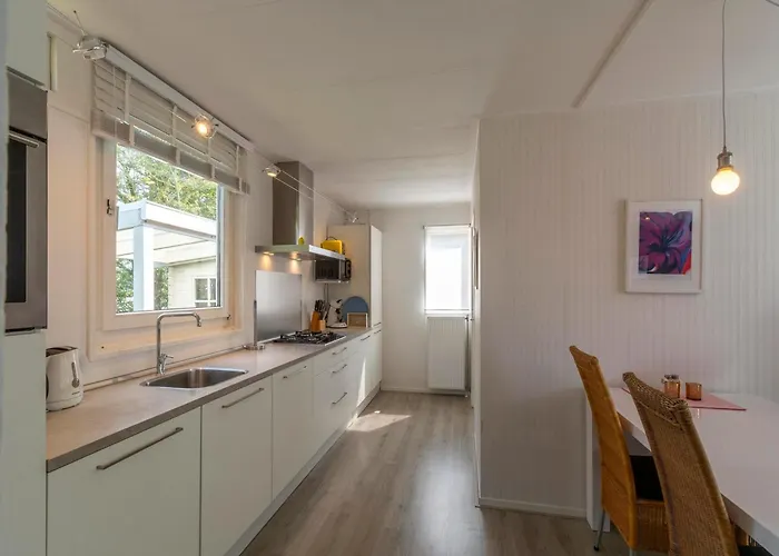 Tatil Evi Near Bulb Fields With Garden *