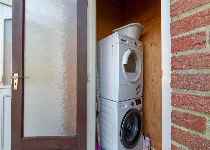 Near Bulb Fields With Garden Sint Maartensvlotbrug